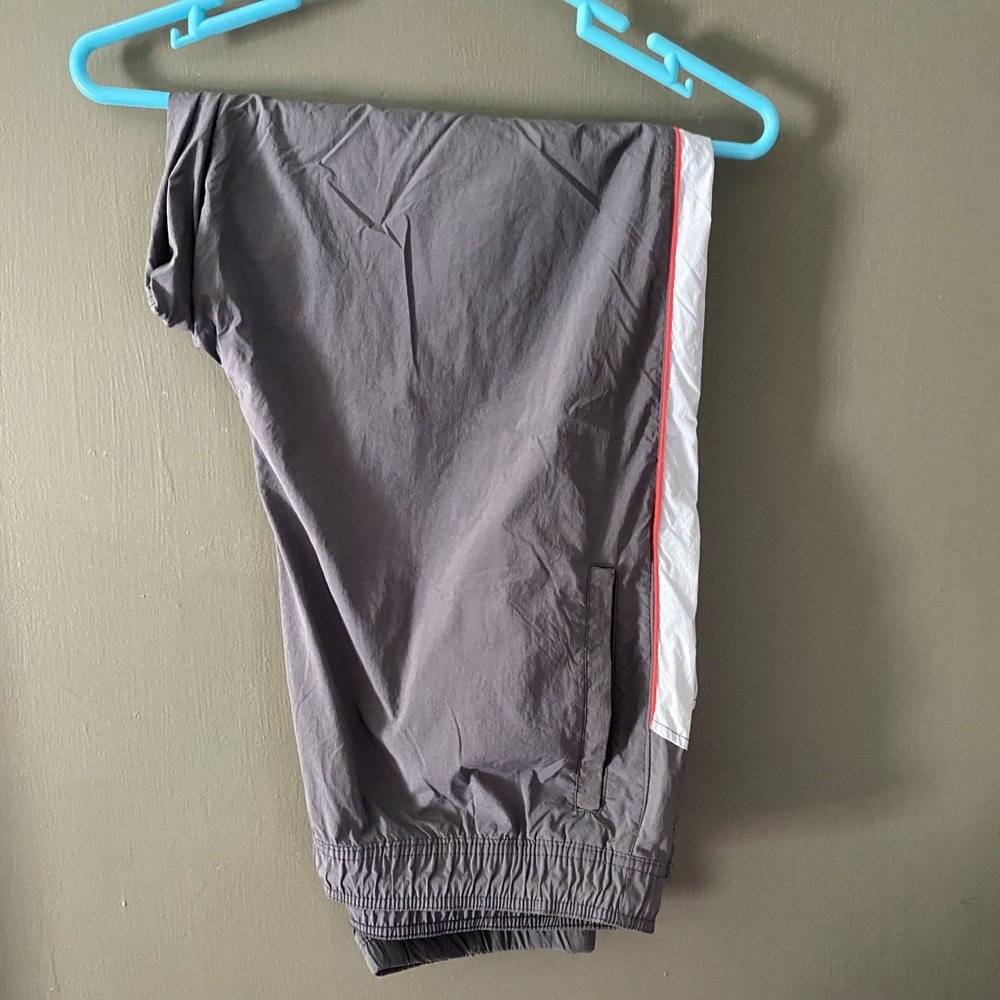 Old Navy wind breaker pants XL